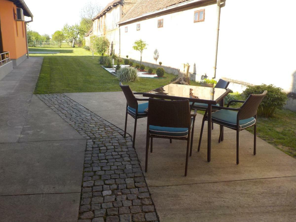 Apartmani Baotić Zupanja Zewnętrze zdjęcie